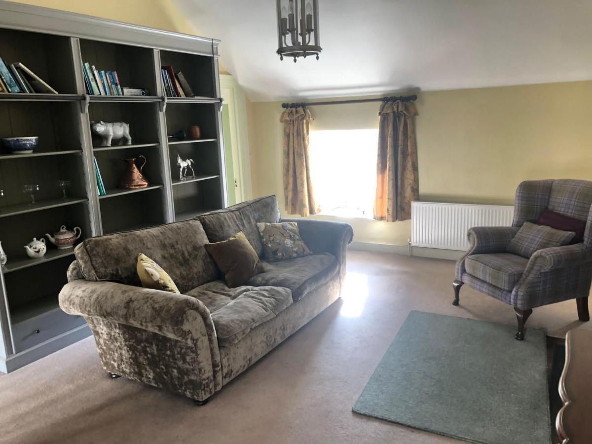 2 Bed Courtyard Apartment At Rockfield House Kells In Meath - Short Term Let Eksteriør bilde