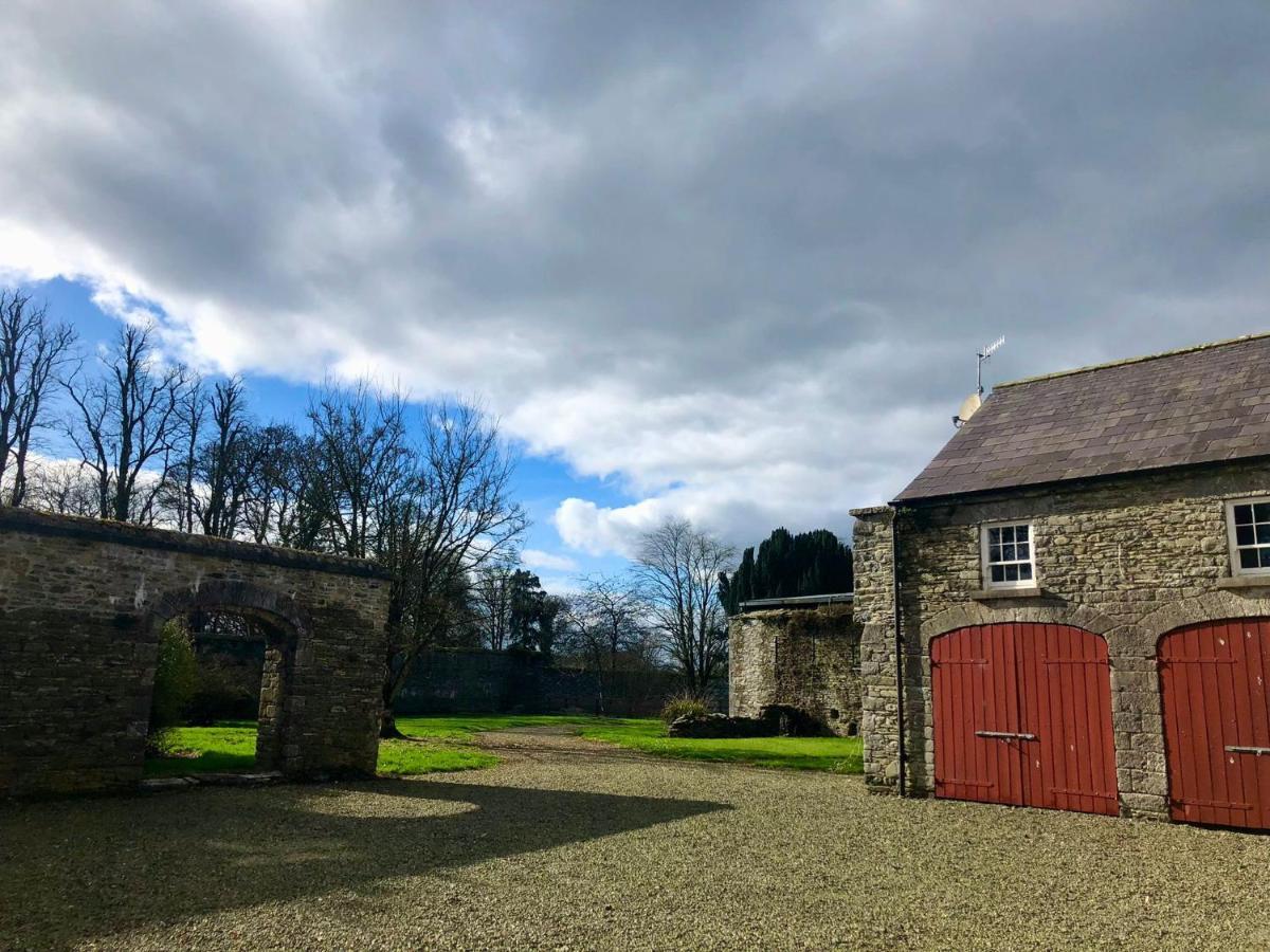 2 Bed Courtyard Apartment At Rockfield House Kells In Meath - Short Term Let Eksteriør bilde