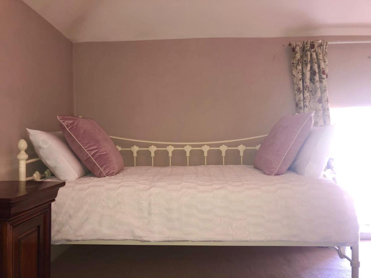 2 Bed Courtyard Apartment At Rockfield House Kells In Meath - Short Term Let Eksteriør bilde